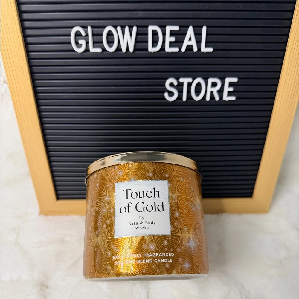 Bath & Body Works Touch of Gold Candle - Gold